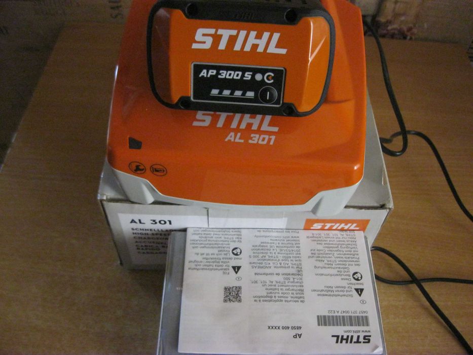 STIHL msa  AL 501 Зарядка ...AP 300S та 500S aкумулятори