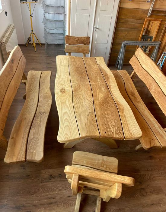 Meble ogrodowe z twardego drewna