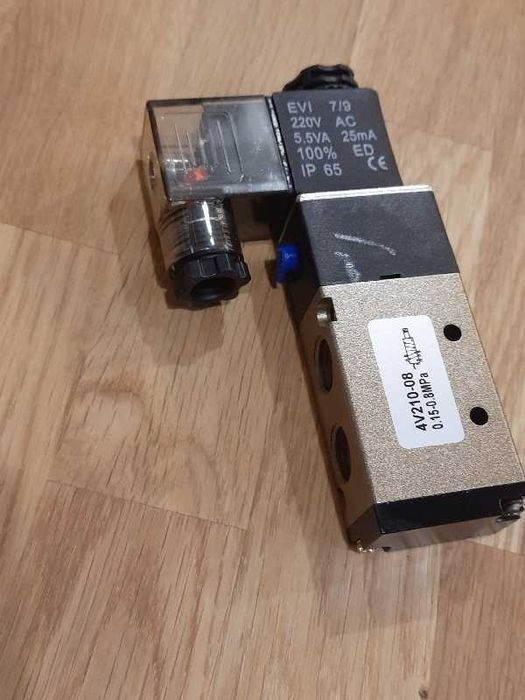 Zawór pneumatyczny 5/2, elektrozawór, rozdzielacz powietrza 1/4" 230V