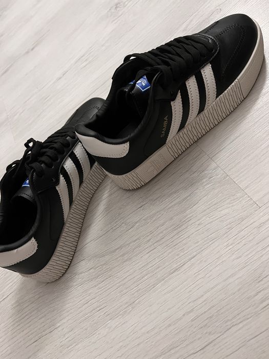 Обувь Adidas красовки