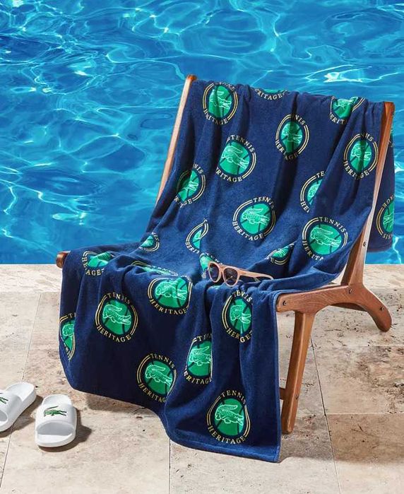 Ręcznik plażowy LACOSTE Allover Badges Navy