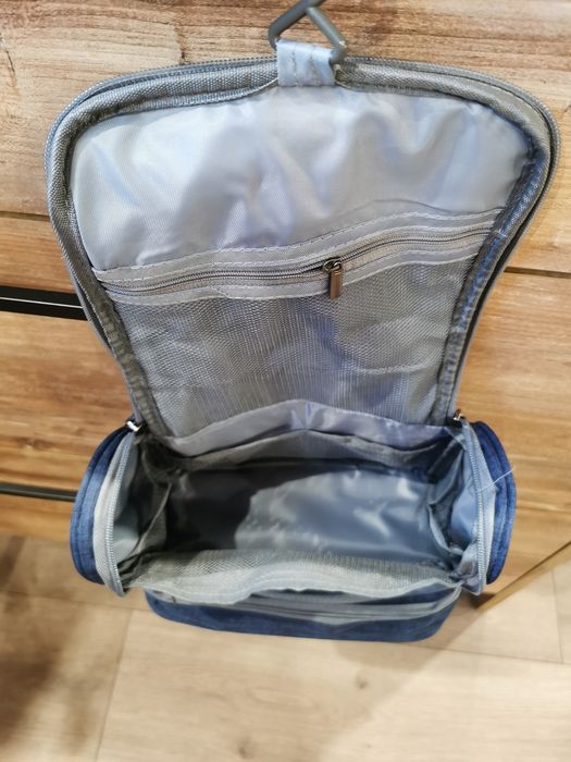 Kosmetyczka podróżyna