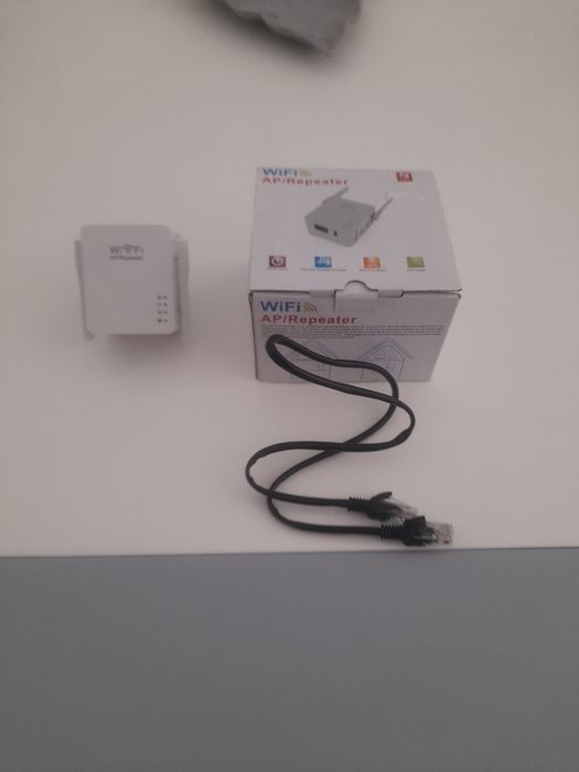 Wi-Fi AP repeater, brand new in box, never used.64283857126915124