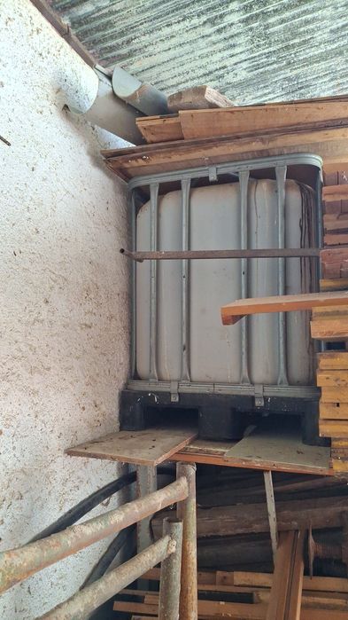 Redervatorio plástico  com palete 1000l