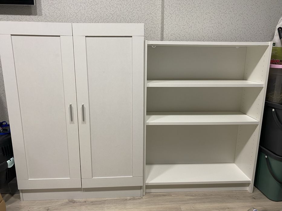 Dwa biale regaly - Ikea billy i VidaXL