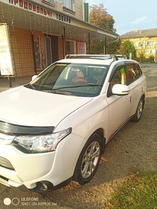 Mitsubishi outlander 3 2013