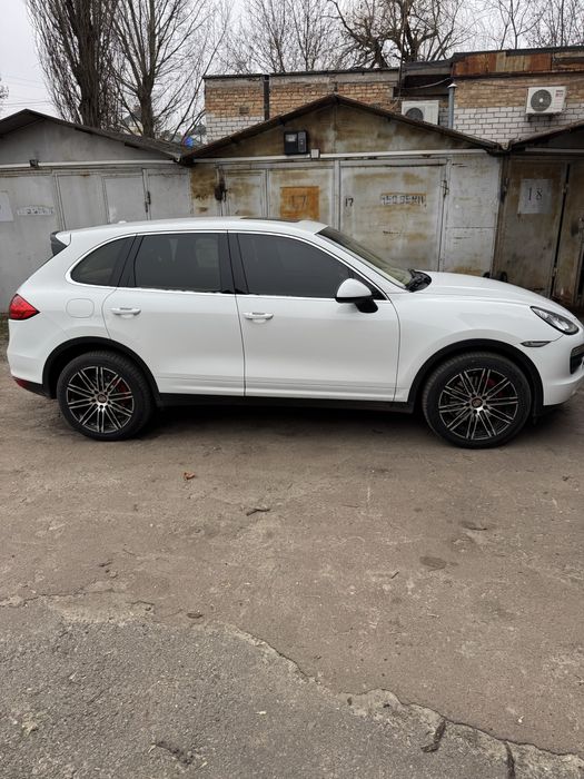 PORSCHE Cayenne 2014