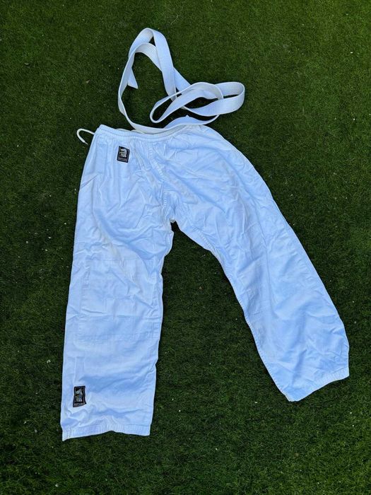 Kimono, Calças e Cinturão Krav Maga MATSURU - NOVO PREÇO