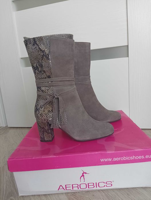 Kozaki do wpół łydki szare zamsz, skóra rozmiar 36