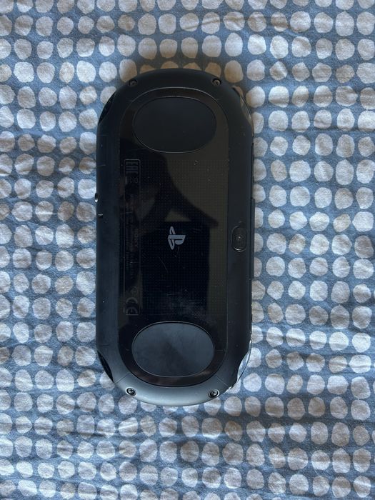 Ps vita slim desbloqueada com caixa + 3 jogos