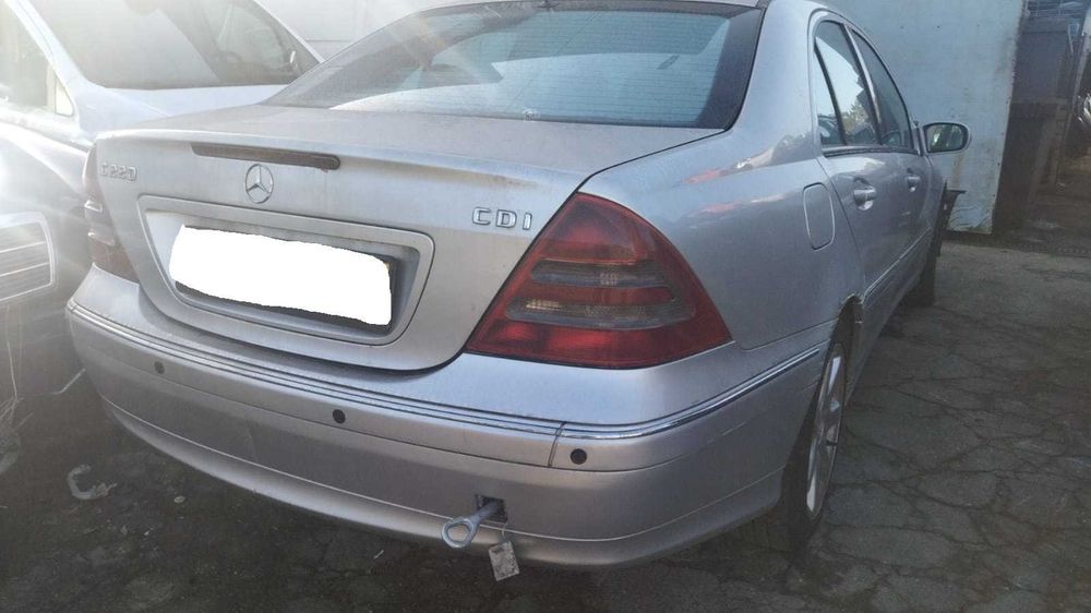 Mercedes C 220 W203 Ano 2000 | PARA PEÇAS |