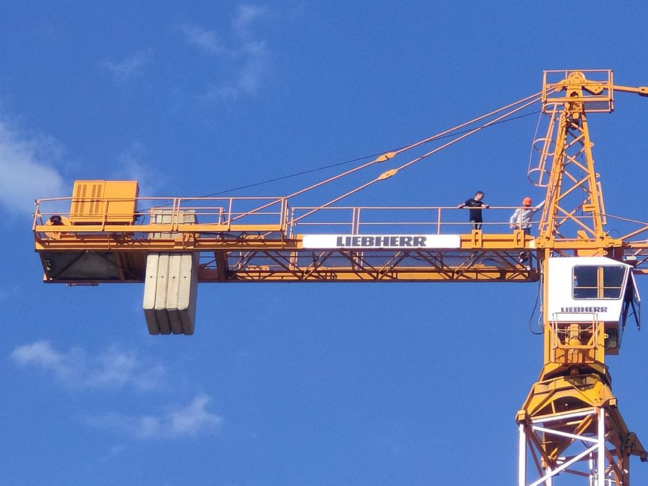 ОРЕНДА баштового крану LIEBHERR 112 EC-H