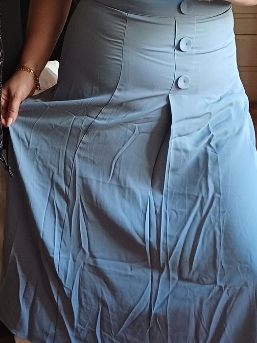 Saia midi com forro azul T36