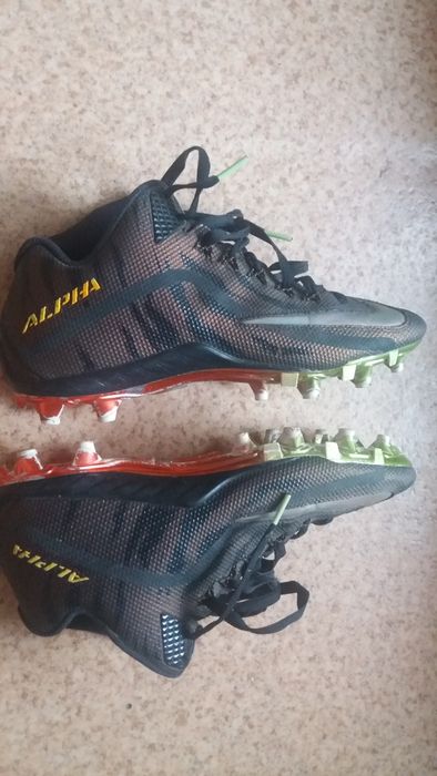 Бутсы Nike для американского футбола или регби