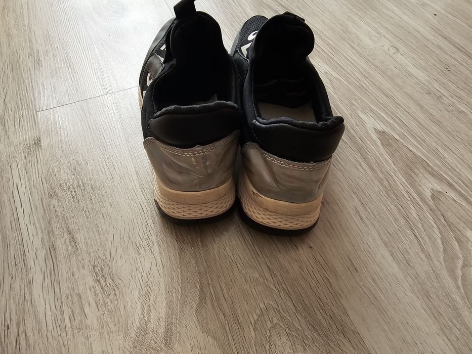 Sprzedam buty  damskie