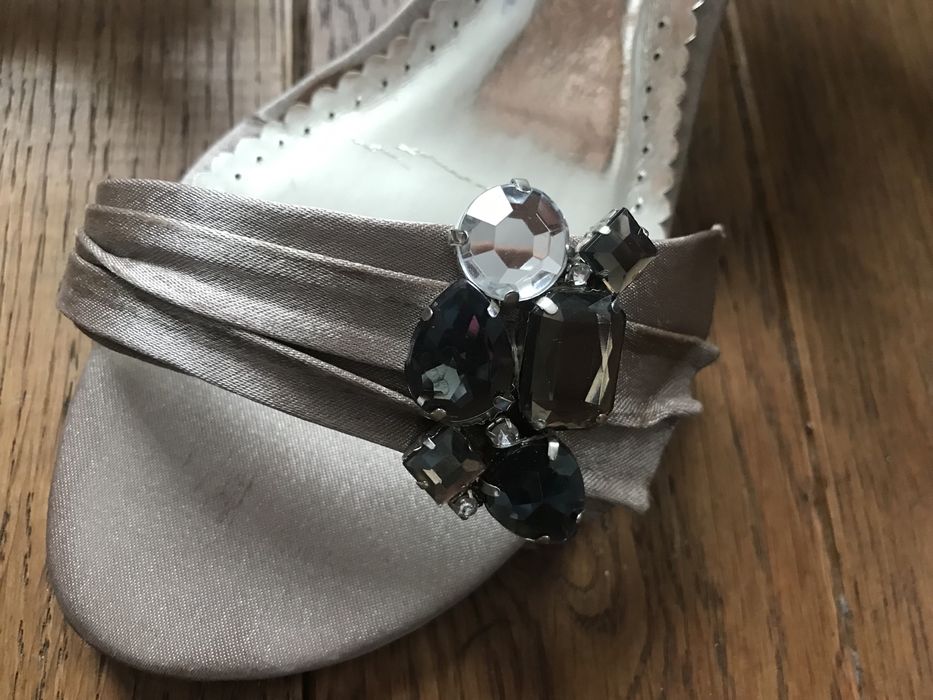 Szpilki/buty firmy MENBUR