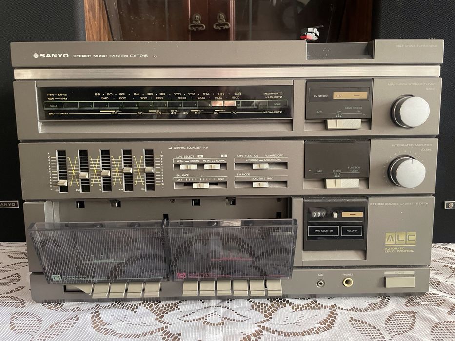 Музыкальный центр Sanyo GXT 215