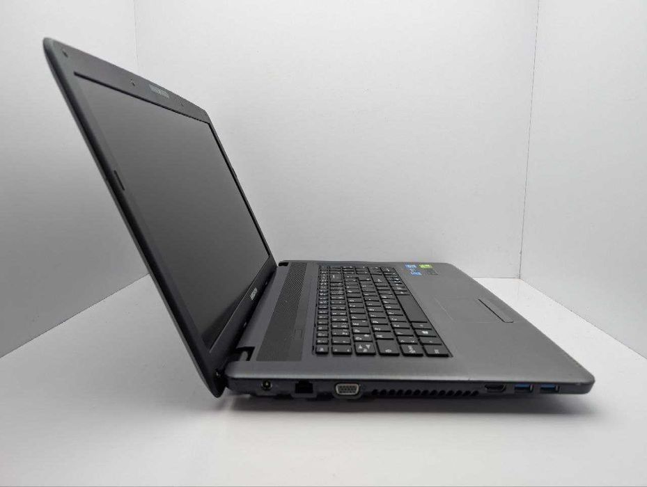 Medion P7818 Intel i3-3110M 8gb:DDR3 HDD:750Gb nVIDIA GT 730M 2gb 17.3