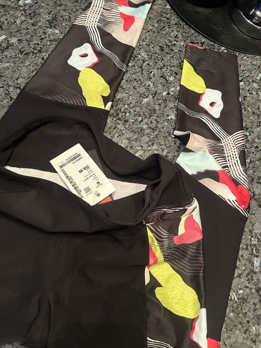 Legginsy Guess r.M. Nowe z metką