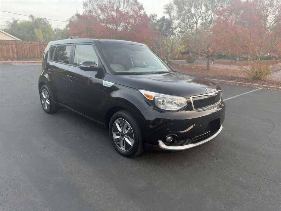 Kia Soul EV +      2019