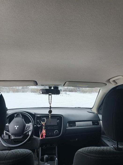 Терміново продається Авто  Mitsubishi Outlander 2014 рік