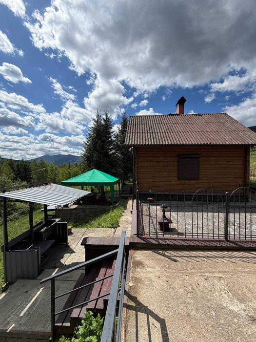 Продаж будинку із сауною