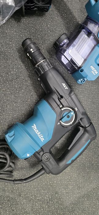 Makita młotowiertarka udarowa sds system odsysania zestaw walizka