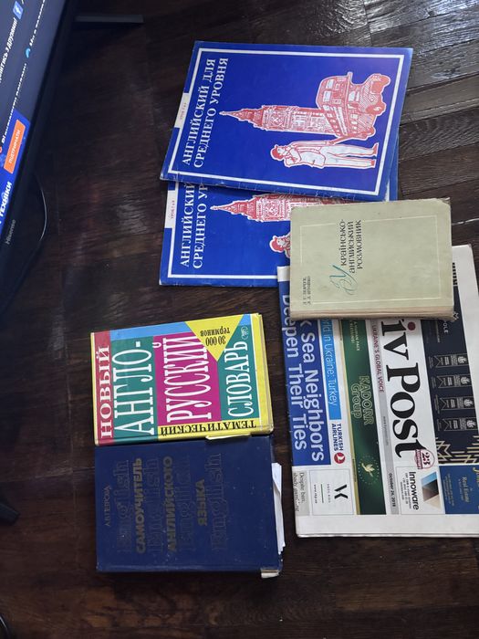 Підручники з української, математики