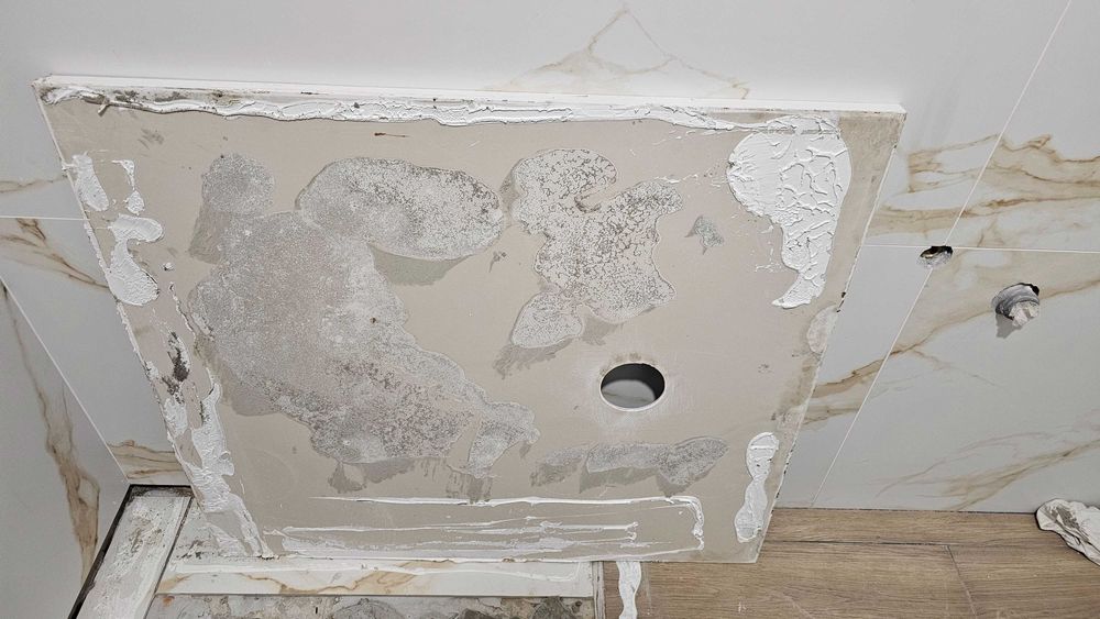 Base de chuveiro em resina 90x80 nova