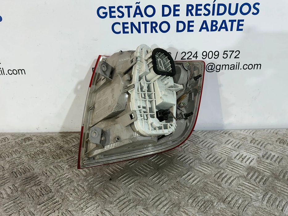 Farolim Original Esquerdo Tras Traseiro Skoda Rapid NH3 5JH945095