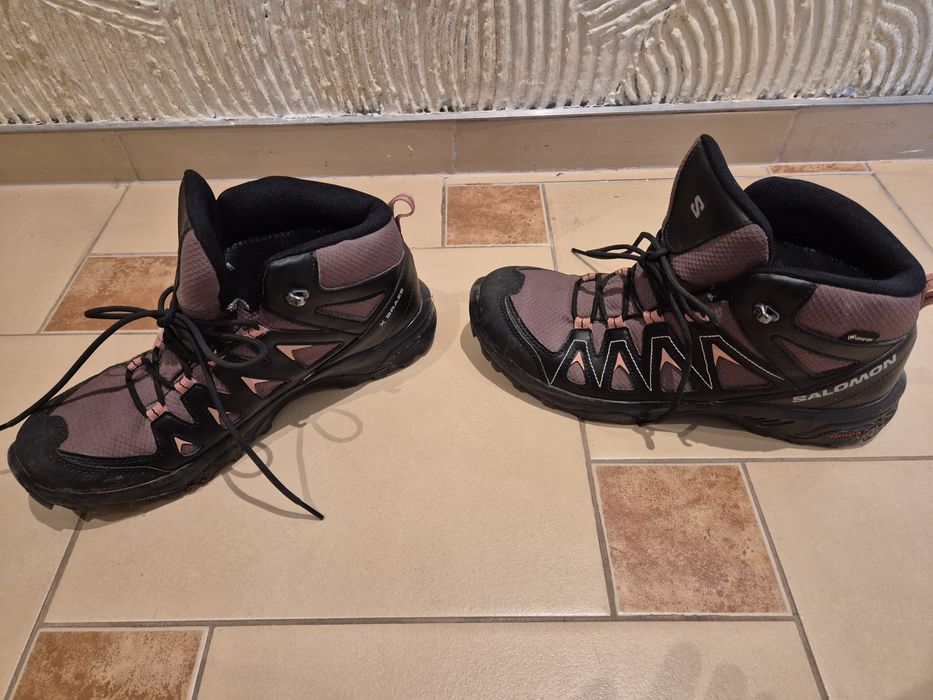 Byty trekkingowe Salomon rozmiar 42 brązowe