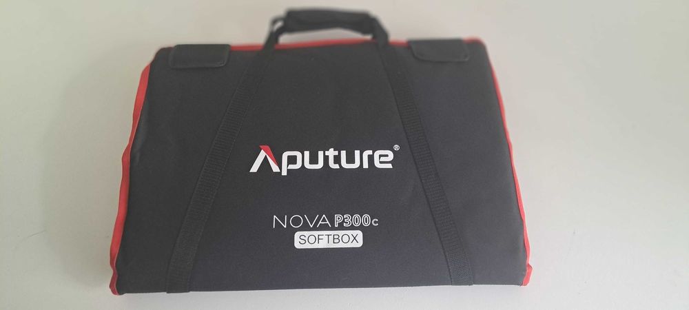 Softbox - Aputure Nova P300c Softbox