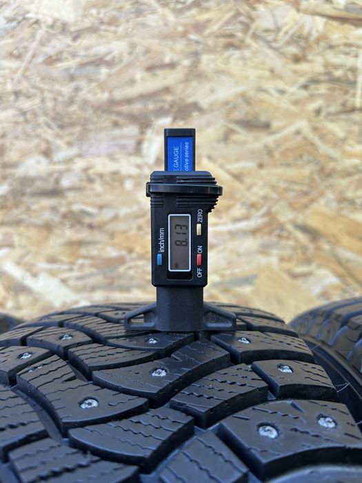 Зимові шини  215/65R16 102T FALKEN WINTERPEAK F-ICE 1.гума резина шини