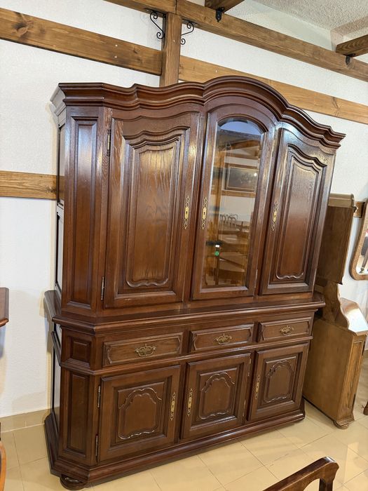 Duży Klasyczny dębowy kredens