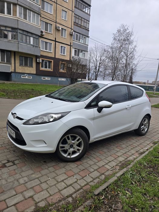 Продам економ-машину Фієста Форд, об'єм двигуна 1,6