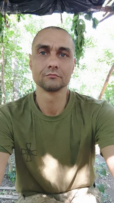 Отдам даром телефон