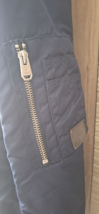 Kurtka bomberka granatowa