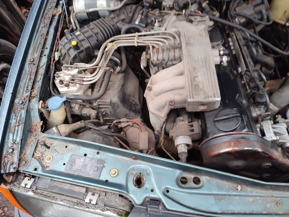 Ауді 100 по запчастинам, мотор після капітального ремонту.