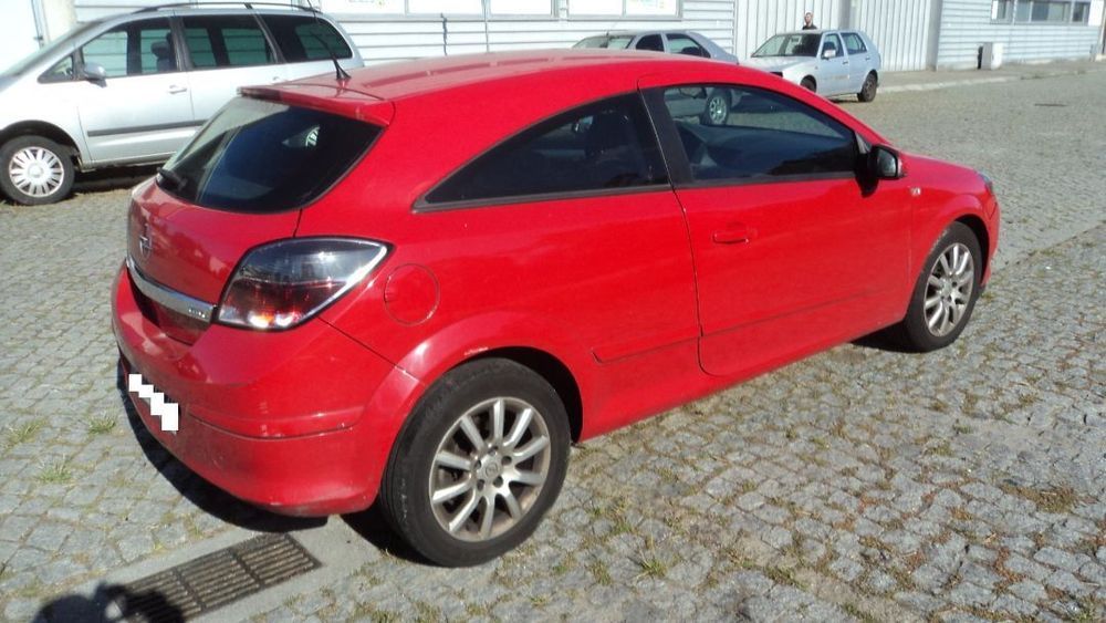 Opel Astra H GTC 1.3 CDTi 2007 - Para Peças