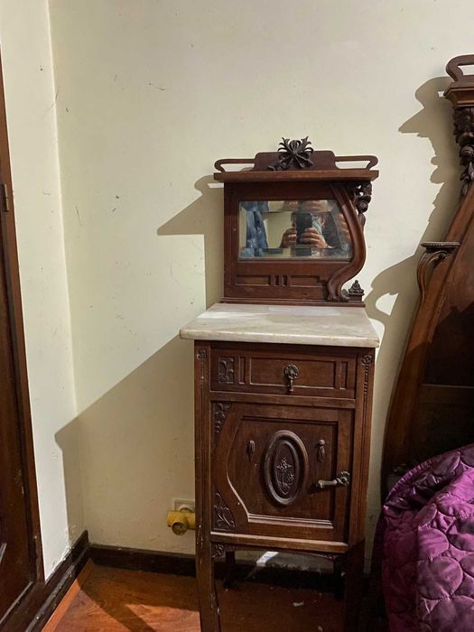 vendo moveis antigos com bancada em mármore intacta