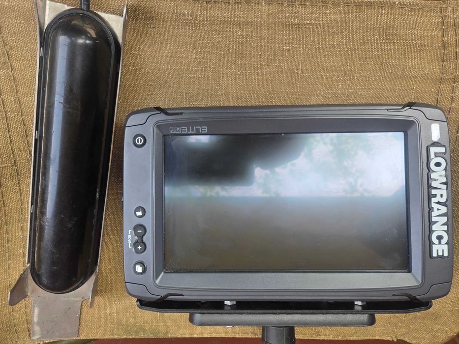 Продам ехолот Lowrance Elite 9 TI2