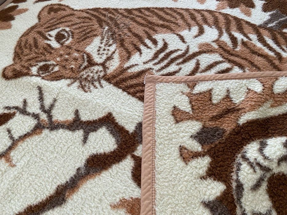 Продам недорого теплі пледи!