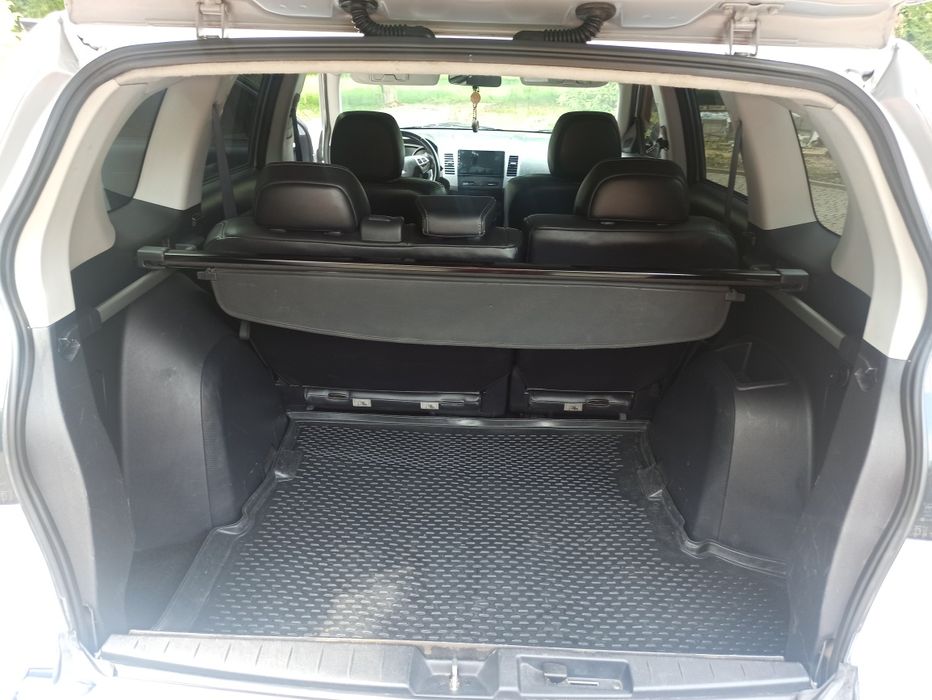 Mitsubishi Outlander XL