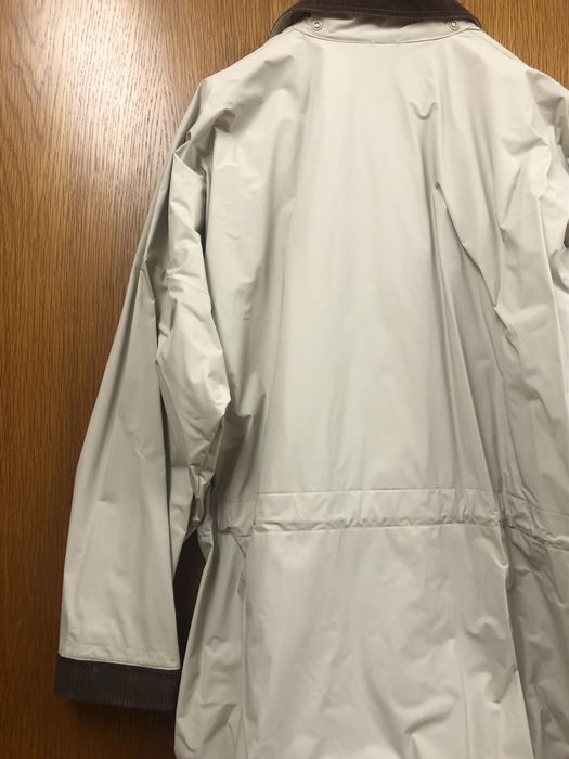 Parca / gabardine bage nova