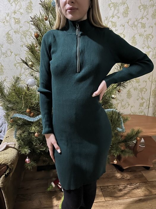 Женское платье 42 размера