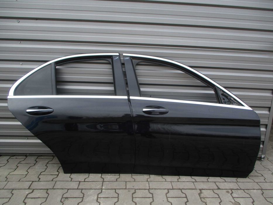 MERCEDES C-Class W205 Двері перед зад ліві праві
