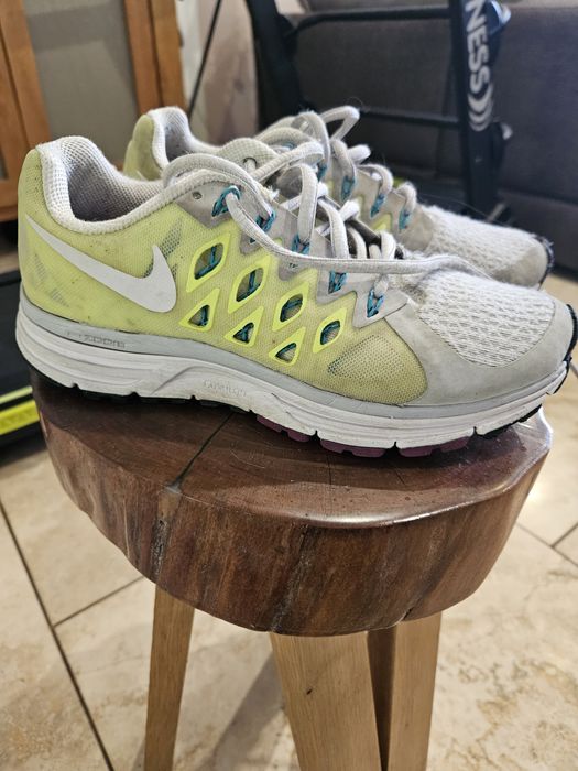 buty Nike  vomero 9 36