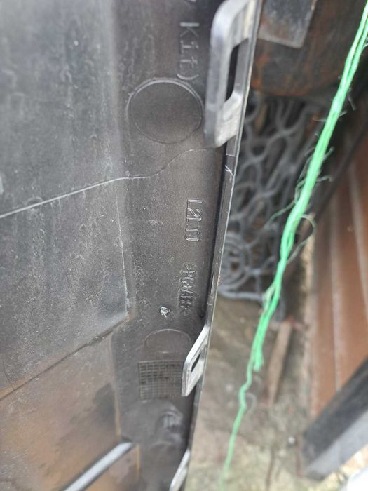 Гриль рештіка Рендж Ровер