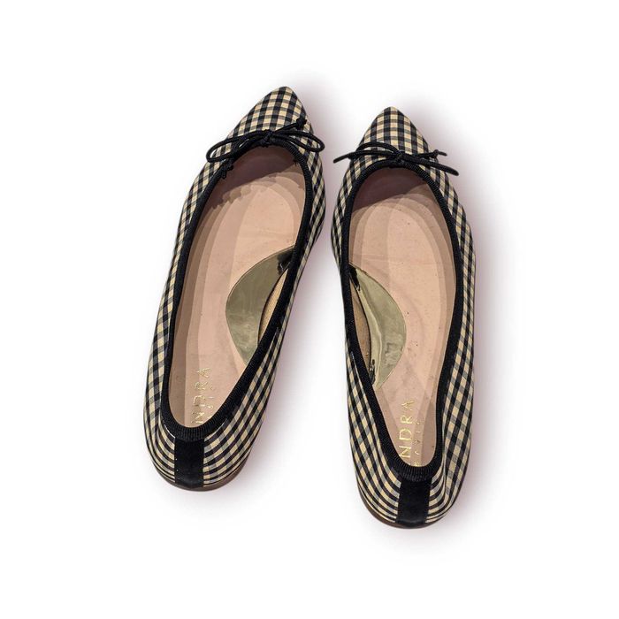 Sabrinas Femininas Zendra Basic – Padrão Vichy Preto e Bege – Tamanho 38