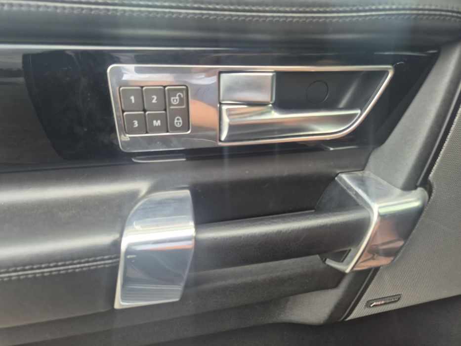 Land Rover Discovery 4